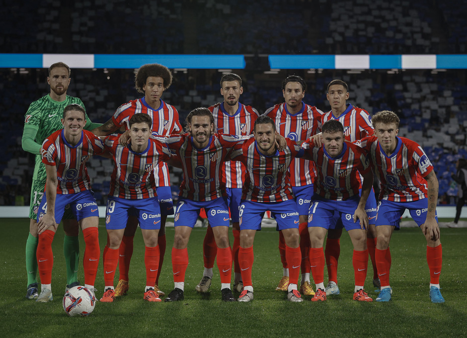 Equipo inicial del Atleti que saltó al Reale Arena.