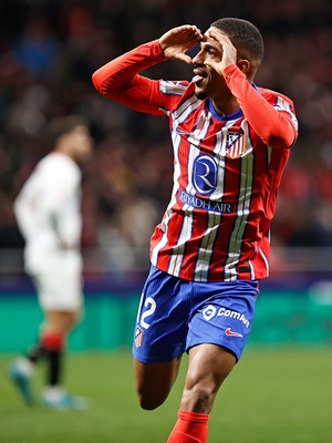 Samu Lino celebra su golazo que suponía el empate provisional.