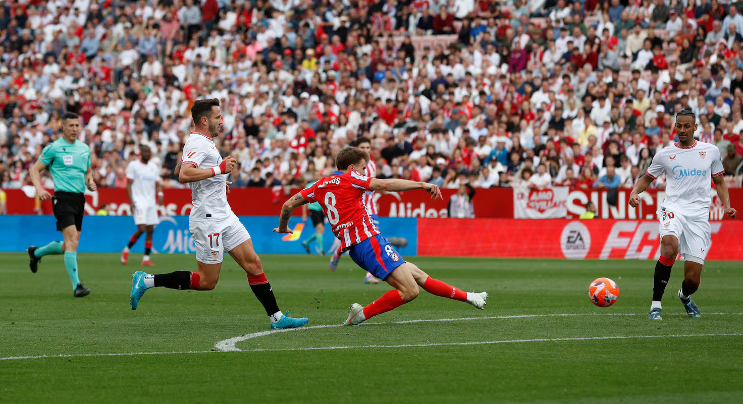 1-2  Min. 90+3 Zurdazo a la red de Barrios que suponía el gol de la victoria atlética.