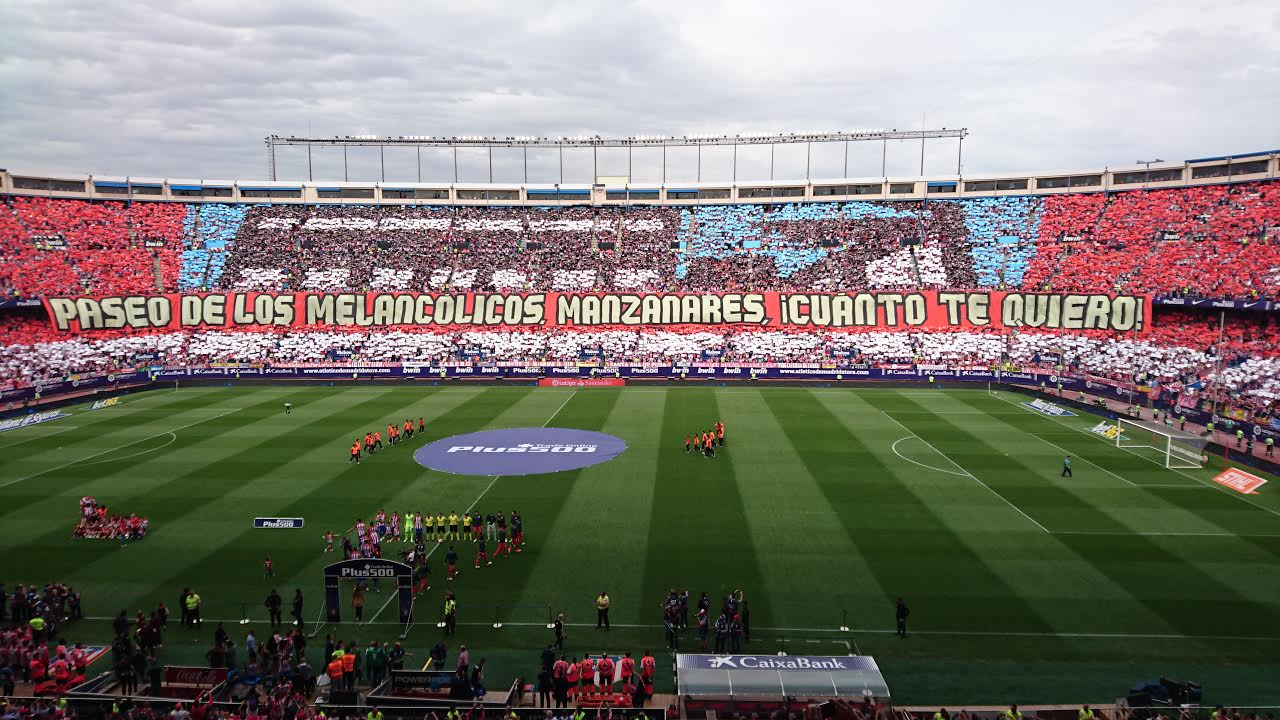 Tifo de despedida al Mítico Coliseo Rojiblanco Vicente Calderón.