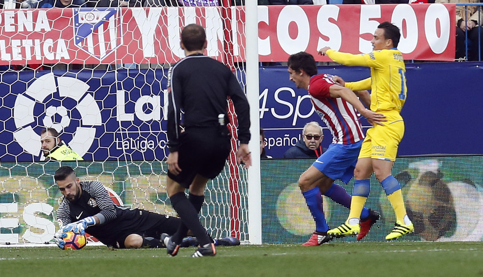 Paradón de Moya que evitó que Las Palmas se pusiera por delante en el marcador