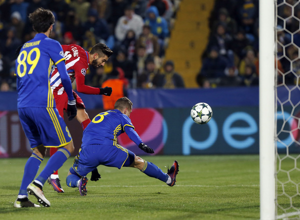 Carrasco marcó el gol de la victoria en Rostov