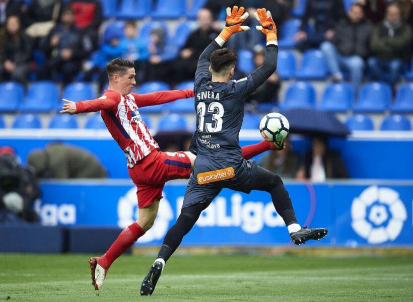 Torres, muy luchador todo el partido, no tuvo suerte en el penalti que lanzó.