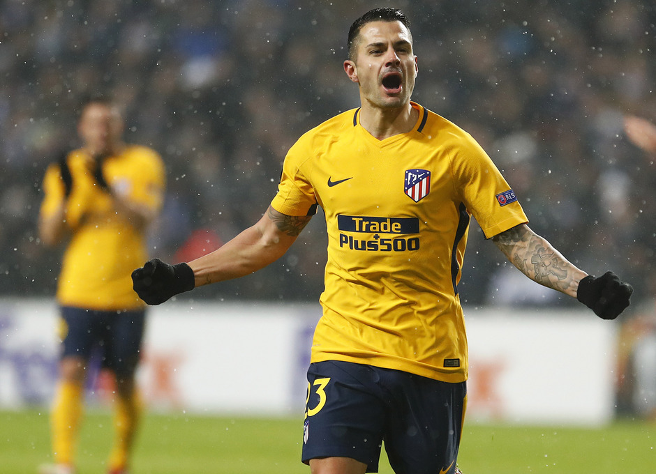 Vitolo celebra su gol, cuarto del Atleti, que cerraba la cuenta.