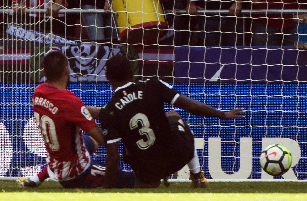 Carrasco abrió el marcador recién iniciada la segunda mitad.