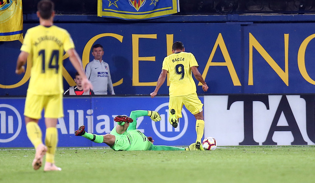 Estirada magistral de Oblak que evitó de nuevo el gol de Gerard Moreno. 