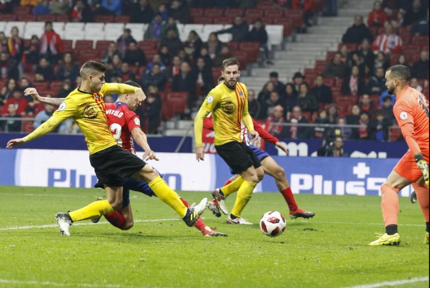 Vitolo cerró la cuenta con su primero gol de la temporada.