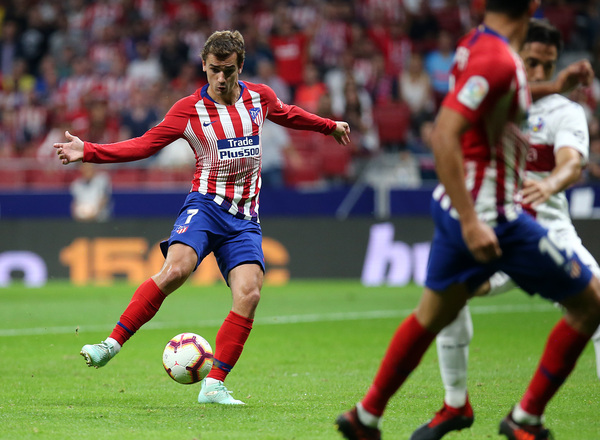 Griezmann abrió el marcador con este remate, 
