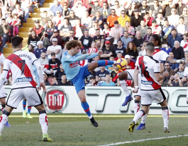 Gol de la victoria de Griezmann con algo de fortuna. 