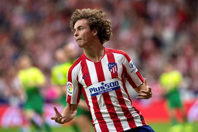 Roro Riquelme debutó con el primer equipo.