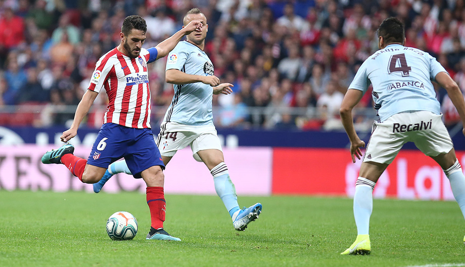 Gran remate de Koke con posterior parada espectacular de Rubén.