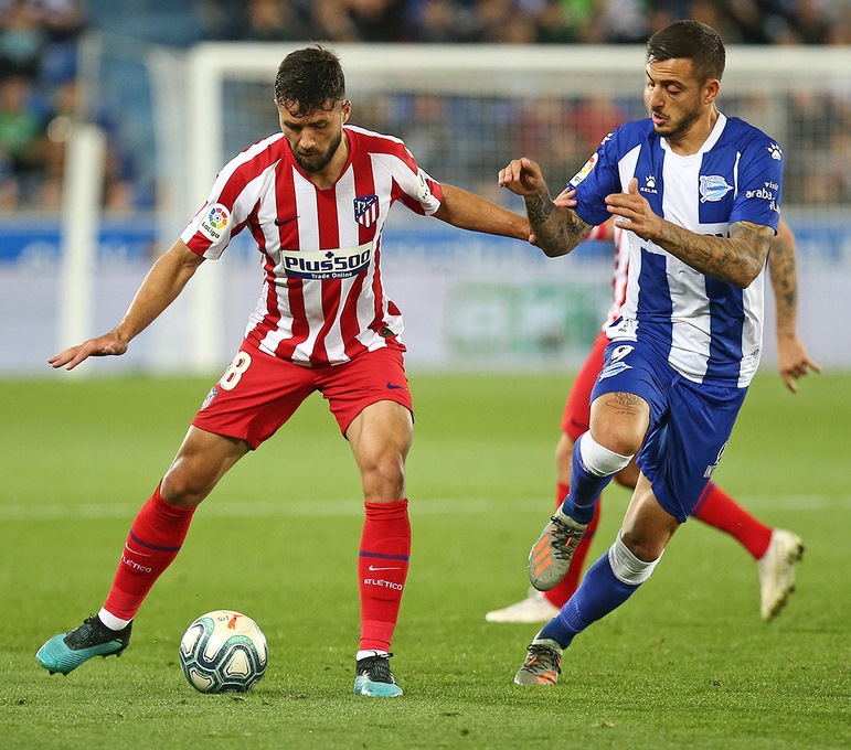 Felipe Monteiro, muy seguro un día más.