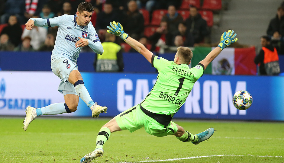 Morata acortó distancias en el tiempo de descuento.