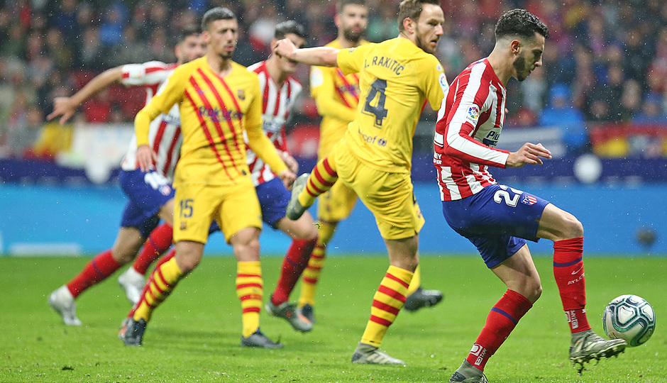 Clara ocasión de Mario Hermoso que desbarató Ter Stegen.