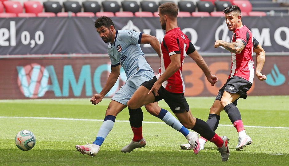 Diego Costa consiguió el gol del empate al filo del descanso.