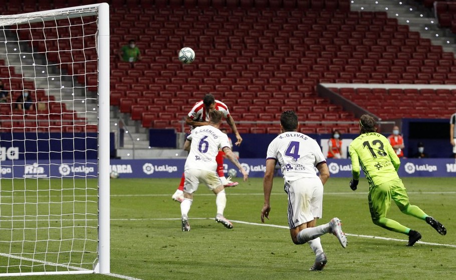 Cabezazo de Vitolo, que supuso el gol de la victoria tras ser ratificado por el VAR,