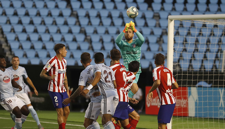 Oblak siempre seguro en sus acciones.