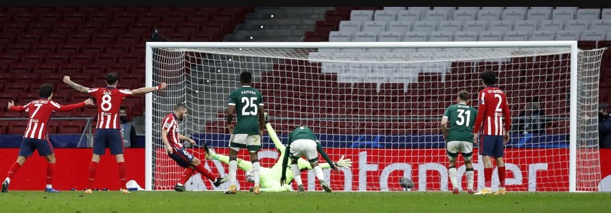 Koke marcó con este remate, pero el VAR marcó su posición adelantada.