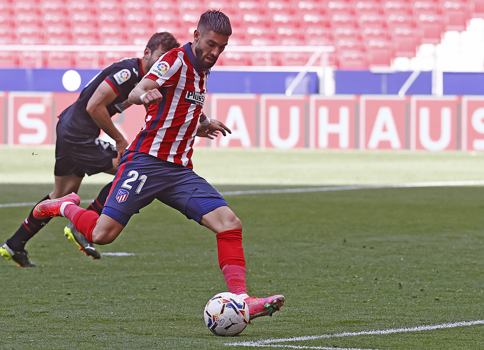 Carrasco sorteó la salida de Dmitrovic y de Arbilla para marcar al inicio de la segunda mitad.