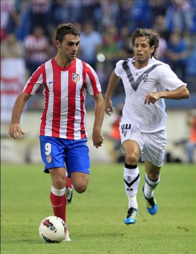 Adrián marcó por partida doble en Guimaraes