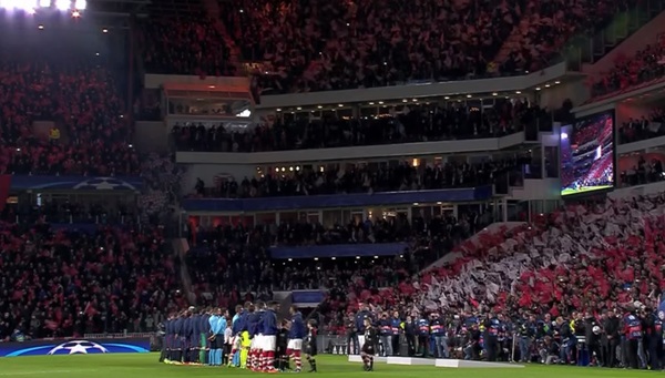 Gran ambiente en el Philips Stadium para recibir al Atleti Gran ambiente en el Philips Stadium para recibir al Atleti