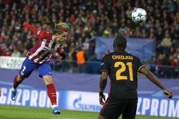 Gran cabezazo de Griezmann que abría el marcador Gran cabezazo de Griezmann que abría el marcador