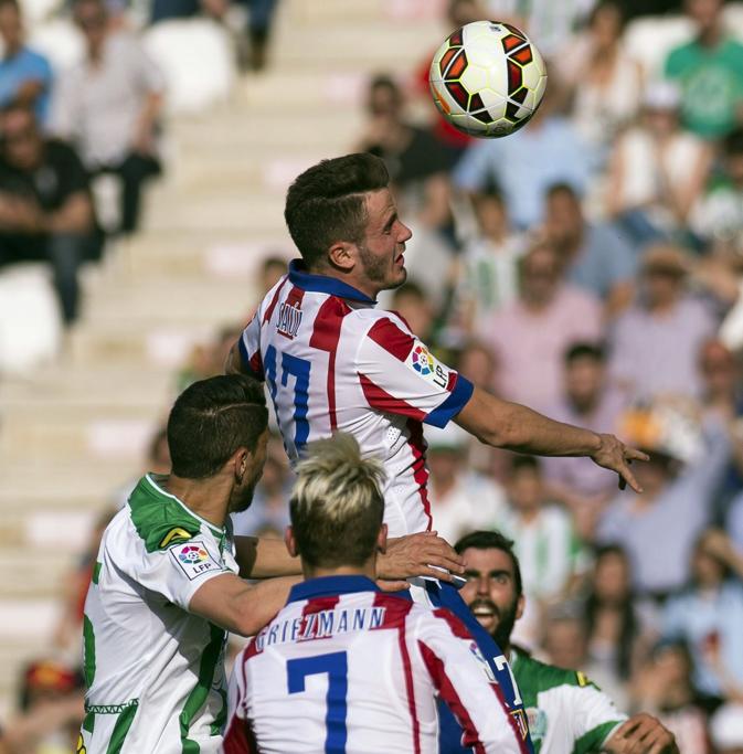 Gran cabezazo de Saúl que dejaba sentenciado el partido Gran cabezazo de Saúl que dejaba sentenciado el partido