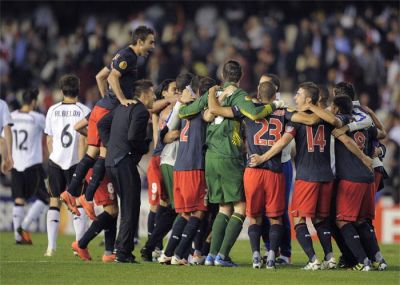 Celebrando el pase a la final de Bucarest del 9 de Mayo. ¡Suerte! Celebrando el pase a la final de Bucarest del 9 de Mayo. ¡Suerte!