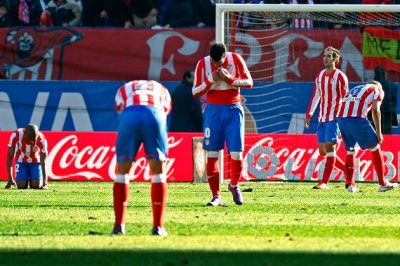 Desolación rojiblanca tras la dura derrota contra el Betis Desolación rojiblanca tras la dura derrota contra el Betis