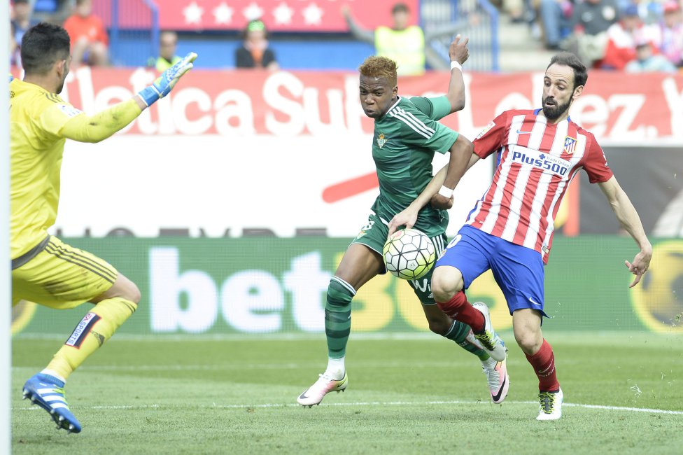 Juanfran logró el gol de la tranquilidad llegando desde atrás Juanfran logró el gol de la tranquilidad llegando desde atrás