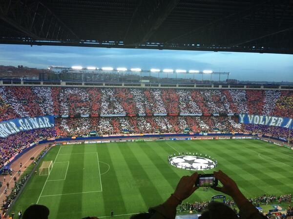 Mosaico espectacular dedicado a una frase celebre del gran sabio de Hortaleza Mosaico espectacular dedicado a una frase celebre del gran sabio de Hortaleza