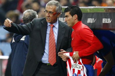 La salida de Reyes salvó los muebles para un discutido Manzano