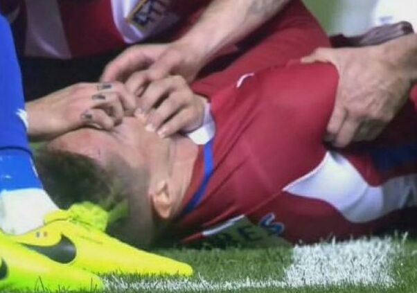 Impactante imagen tras la grave caída de Torres. Afortunadamente todo quedó en un gran susto.