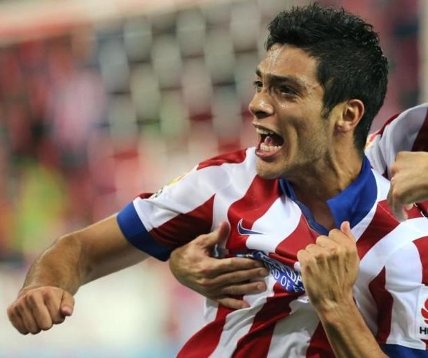 Raúl Jiménez estrenó su cuenta como goleador roiblanco con un golazo en plancha