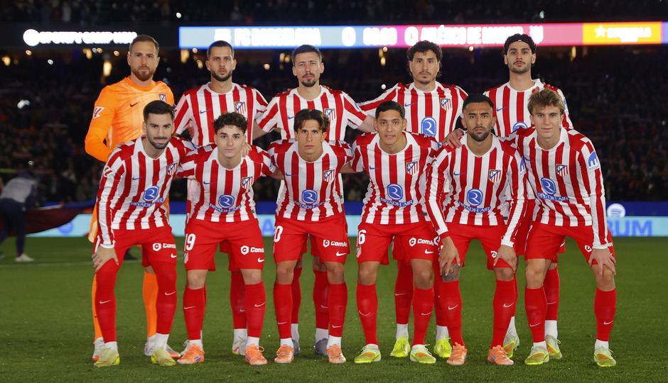 Equipo inicial en el nuevo Spotify Nou Camp