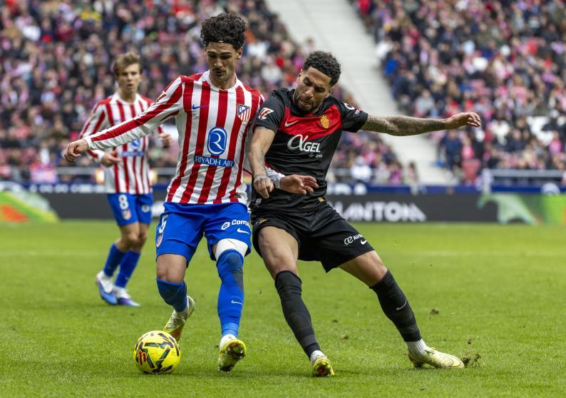 Johnny Cardoso titular de nuevo