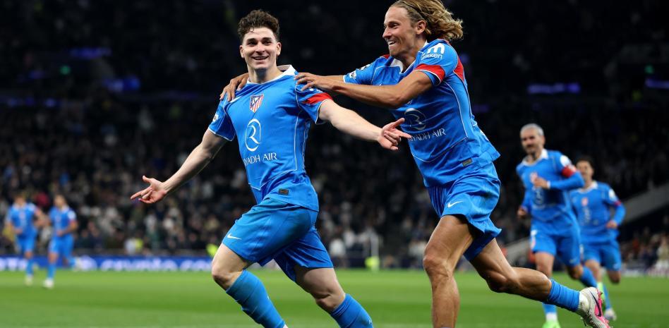 Julián Álvarez celebra su gol ante el Tottenham