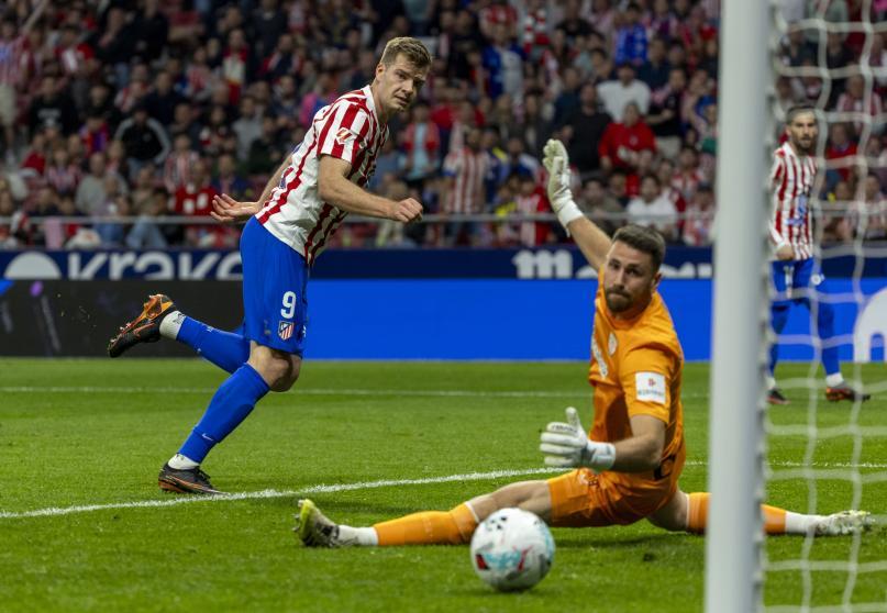 Alexander Sorloth marcando el 2-1