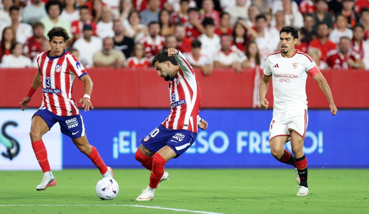 Potente disparo de Álex Baena que supone un golazo para el Atleti