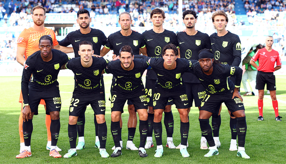 Once inicial del Atlético de Madrid antes del partido en Mendizorroza